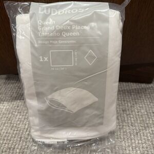 IKEA Luddros Pillow Protector Queen White with Zipper